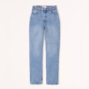 Abercrombie Curve Love Ultra High Rise 90s Straight Jean Medium Wash